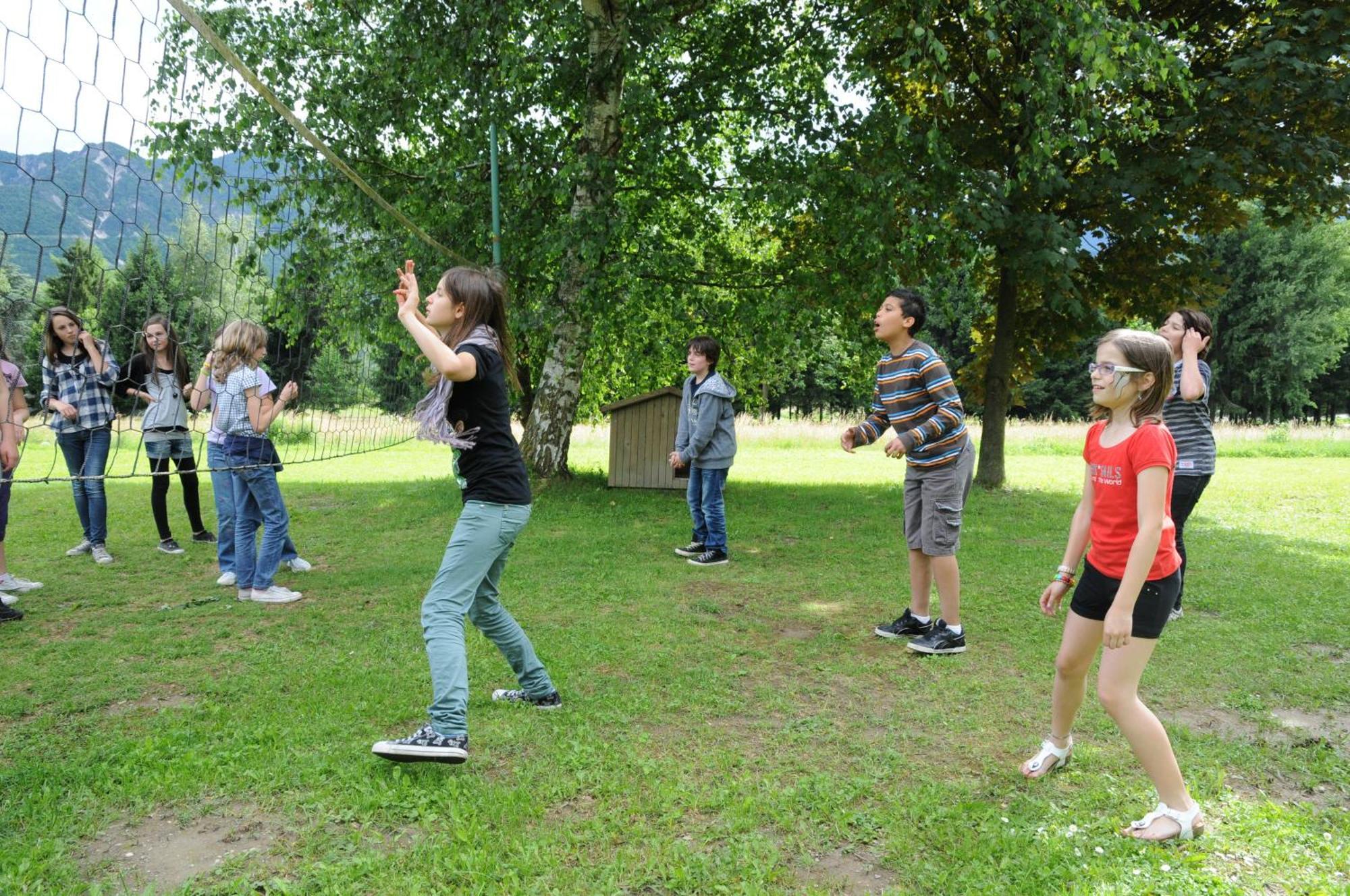 Family Hotel Primavera Levico Terme Luaran gambar