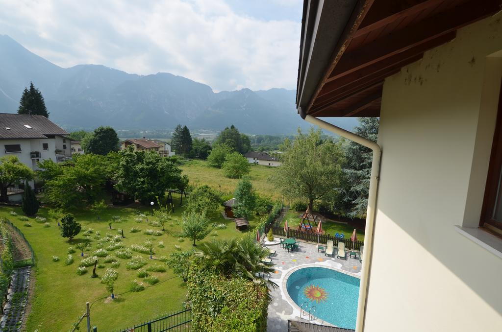 Family Hotel Primavera Levico Terme Luaran gambar