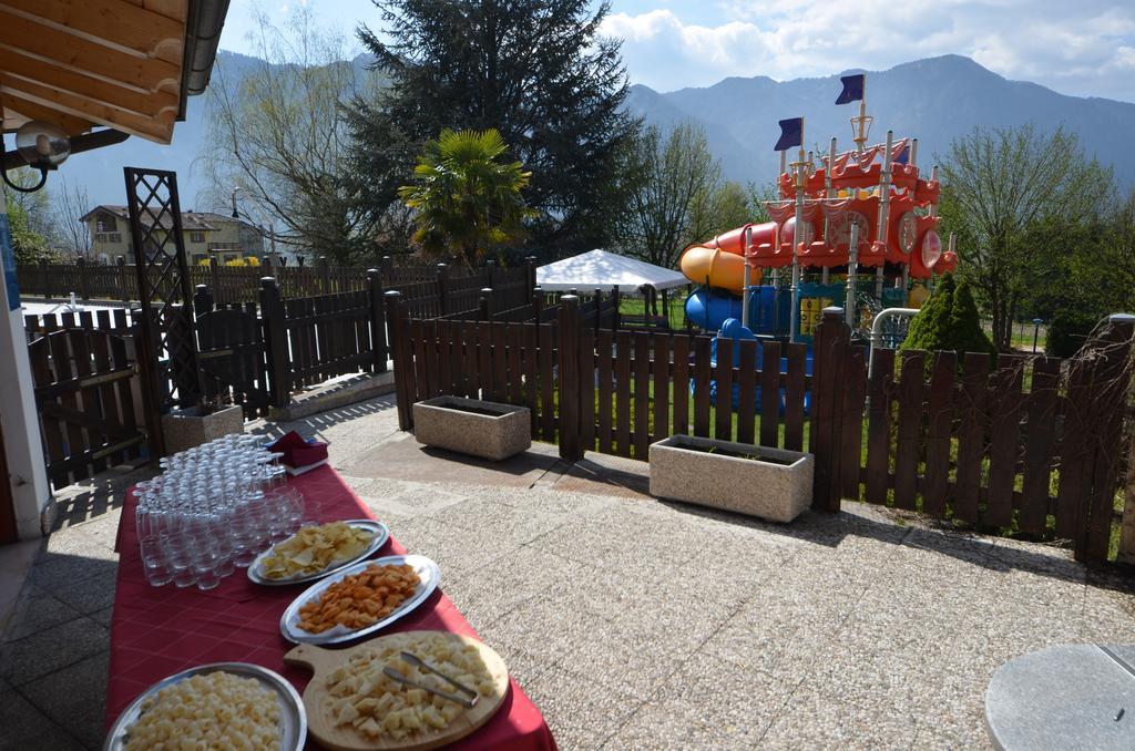 Family Hotel Primavera Levico Terme Luaran gambar